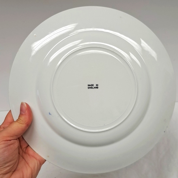 Blue Willow 10" Dinner plate England - Picture 4 of 4